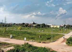 Lãi suất thấp kỷ lục, vợ chồng thu nhập dưới 30 triệu có nên vay mua nhà đất?