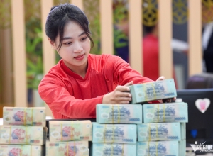 Lãi suất ngân hàng hôm nay 21/2/2025: Kỳ hạn 3 tháng cao nhất chạm trần