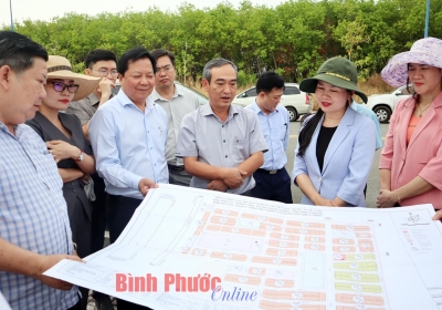 Bí thư Tỉnh ủy Tôn Ngọc Hạnh kiểm tra Dự án cao tốc TP. Hồ Chí Minh - Thủ Dầu Một - Chơn Thành